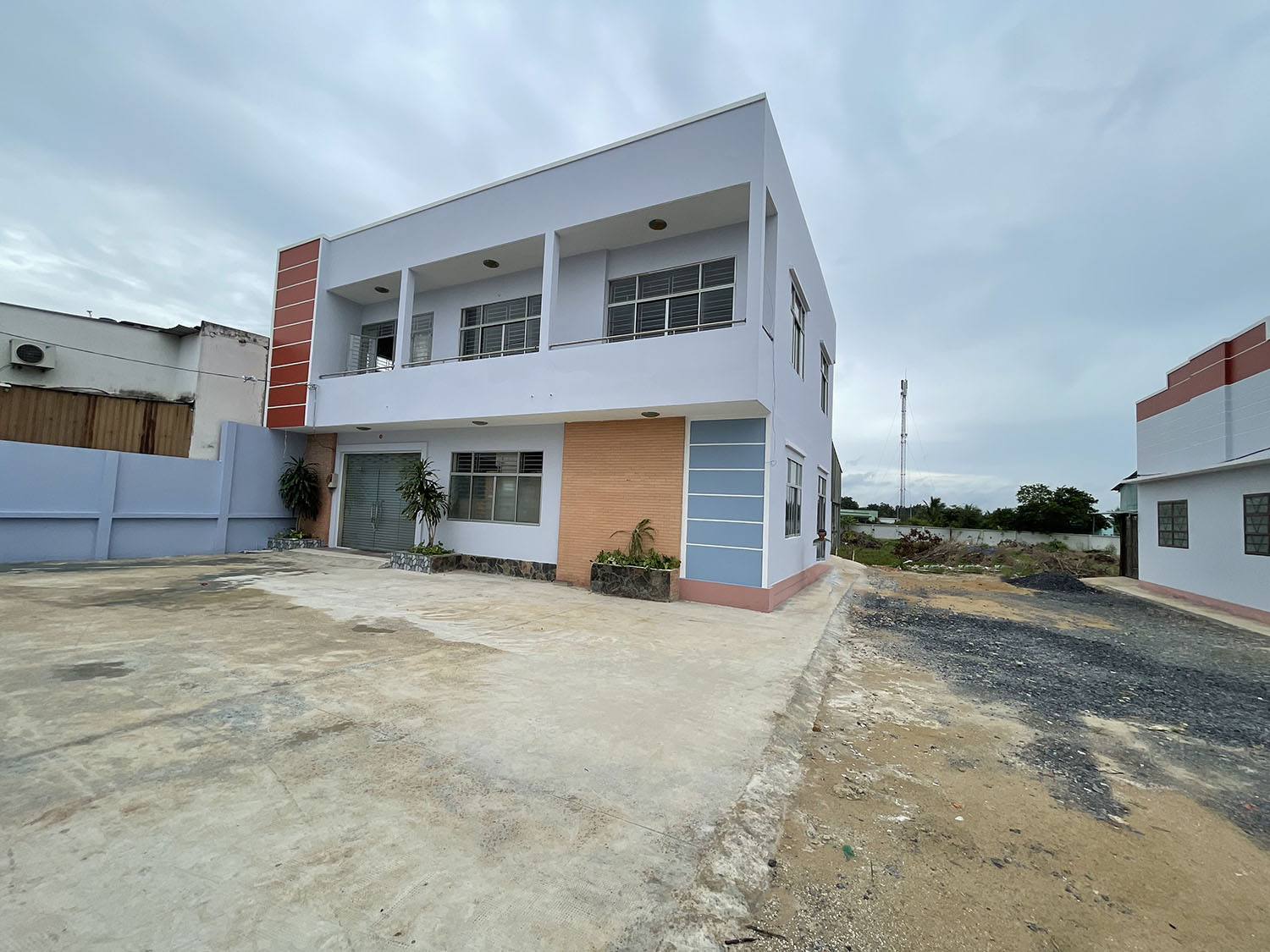 Bán Nhà, Đất Mặt Tiền Dương Đình Cúc, Bình Chánh : Diện tích 4800m2 thổ cư, Giá rẻ 35 triệu/m2